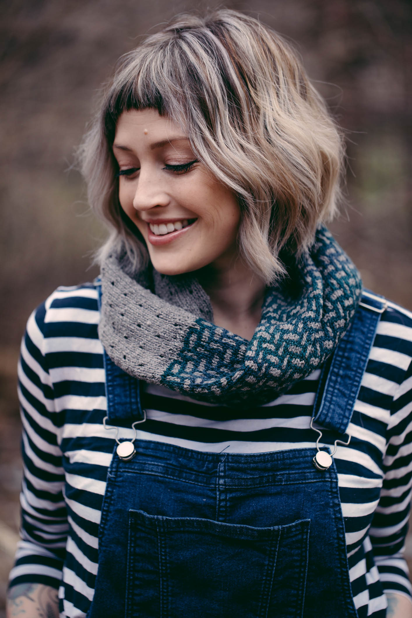 Across The Pond Cowl by Andrea Mowry – LoopKnitlounge