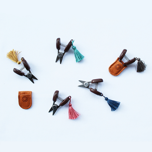 Christmas gifts for darning and haberdashery lovers at Loop London 2