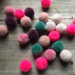 Pompom Sets Christmas Pastel at Loop London